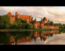 Descubre la majestuosidad del Castillo de Malbork en Polonia: una joya histórica que no puedes perderte