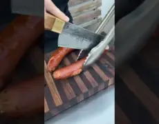 Descubre el delicioso sabor de la Kielbasa, el plato típico de Polonia que te hará agua la boca